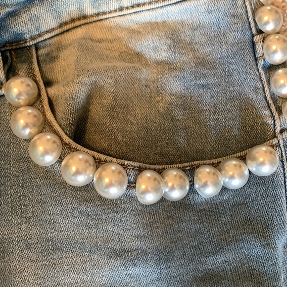 Gorgeous embellished straight jeans. Pearl trim is perfect. - Picture 4 of 5